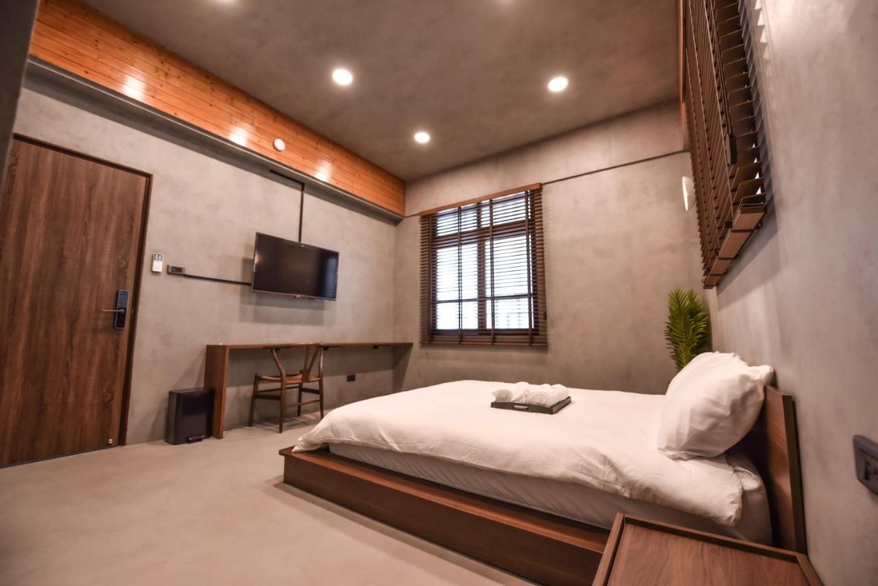 Eryang Homestay تاينان المظهر الخارجي الصورة
