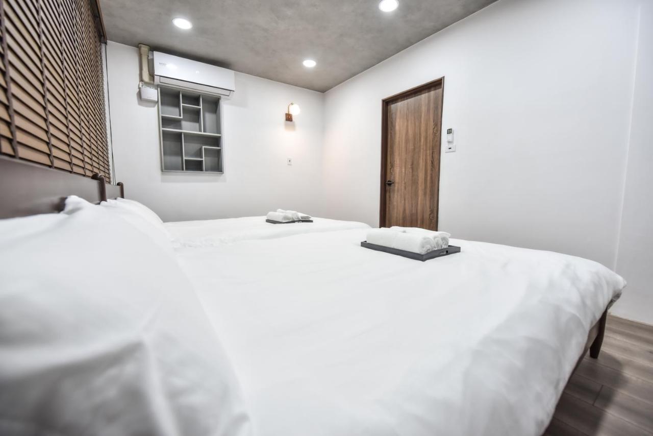 Eryang Homestay تاينان المظهر الخارجي الصورة